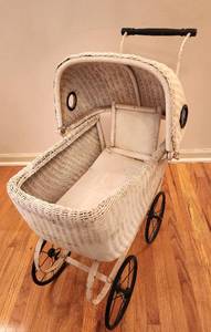 lot 224 image: Vintage Doll Buggy