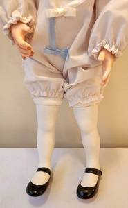 lot 231 image: Sweet Porcelain Child Clown