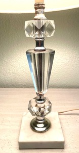 lot 134 image: Gorgeous Vintage Cut Glass and Marble Based Lamp