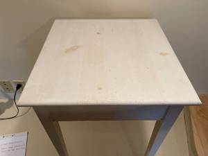 lot 252 image: Mastercraft Accent Table