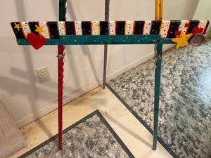 lot 272 image: Hand Painted Art Easel