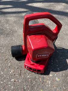 lot 278 image: Toro 850 Super Blower  Vac Model 51575