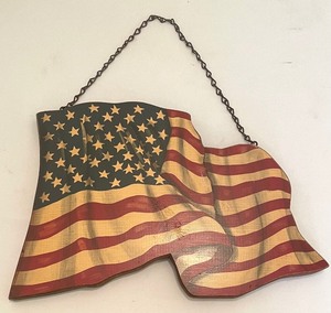 lot 303 image: Trio of Patriotic Wooden and Slate Wall Decor