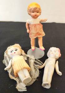 lot 237 image: Vintage Bisque Dolls