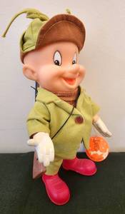 lot 238 image: Fun Retro Finds