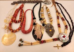lot 281 image: Wonderful Statement Neckless Grouping
