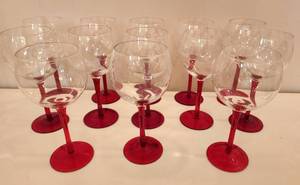 lot 311 image: Festive Wine Glass Options