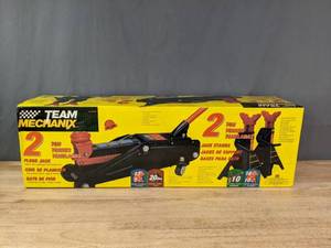 lot 18 image: NEW Team Mechanix Floor Jack and 2 Jack Stands Model 410755 R