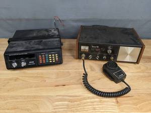 lot 87 image: Vintage Royce Model T-28 and Realistic Hyperscan Pro 2020 Model 20-112 R
