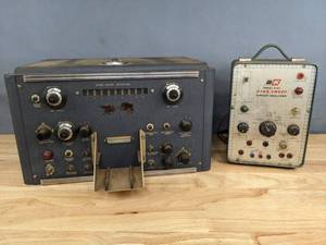 lot 104 image: Vintage B&K Dyna-Sweep Circuit Analyzer and Radio Receiver R