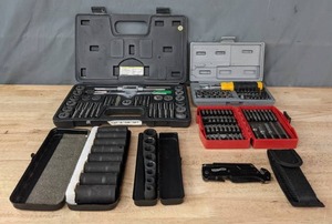lot 66 image: Tap & Die Set Metric Thread Tool Set, Screw Driver Bit Set, Ratcheting Screw Driver Set, Impact Sockets, Etc. R