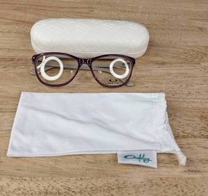 lot 292A image: New Oakley Womens Stand Out Helio Eyeglasses with Display Lenses L