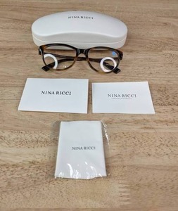 lot 174A image: NEW Nina Ricci Womens Eyeglasses with Display Lenses L
