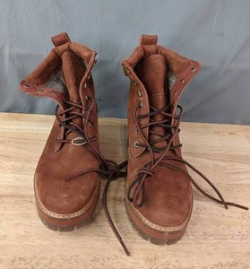 lot 72A image: Timberland Womens Courmayeur Valley Brown Leather Fashion Boots, Size 9 J