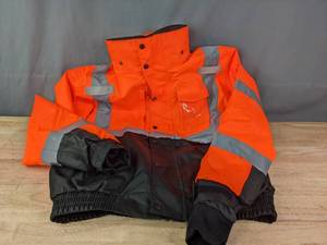 lot 185 image: Tenacious Ergodyne Work Gear Hi-Vis Jacket J