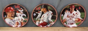 lot 115A image: (3) Vintage Limited Edition The Bradford Exchange Major League Baseball St. Louis Cardinals MLB Mark McGwire Home Run Hero Plates by Glen Green Seventh Issue The Longest Shot, Eighth Issue Opening With A Slam and Ninth Issue 400 Homers and Counting J
