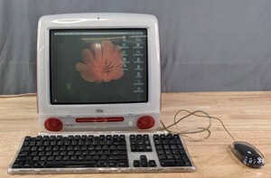lot 9A image: Vintage Ruby iMac G3 with Mac OS9 R