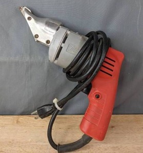 lot 177A image: Milwaukee 18 Ga. Shear G