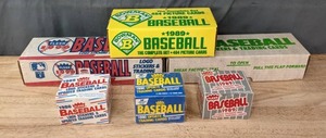 lot 57A image: Major League Baseball Fleer MLB Card Collection J