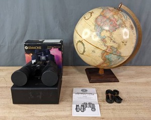 lot 282 image: Simmons Wide Angle Binoculars and World Globe J