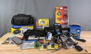 lot 326 image: Assorted New and Used Cameras, Camera Accessories and More R
