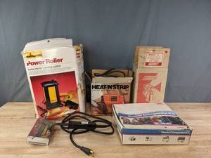 lot 315 image: Power Companion Kit, Spray Gun, Wagner Power Roller Heat N Strip Electric Paint Remover and More  R
