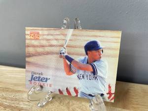 lot 45A image: 1996 Pinnacle Sport Flix Derek Jeter Rookie Baseball Card MLB New York Yankees J