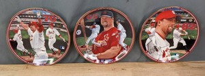 lot 117B image: (3) Vintage Limited Edition The Bradford Exchange Major League Baseball St. Louis Cardinals MLB Mark McGwire Home Run Hero Plates by Glen Green First Issue Record Breaker 9-8-98, Second Issue Record 70 Home Runs and Twelfth Issue A Promise Kept J