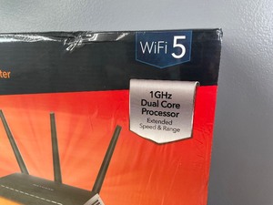 lot 49A image: Brand New NETGEAR Nighthawk AC1900 WiFi Router, 1.9Gbps (R6900) O