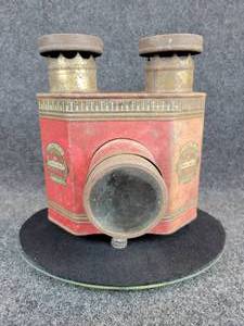 lot 424 image: Antique H.C. White Radio Junior Postcard Projector