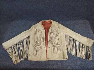 lot 434 image: Vintage Genuine Leather Tassel Jacket - Believed to be Medium