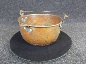 lot 453 image: Antique hand Hammered Copper Bowl with Handle