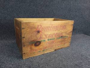 lot 512 image: Vintage Remington Express Wood Ammunition Crate