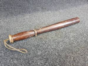 lot 495 image: Vintage Wood Billy Club