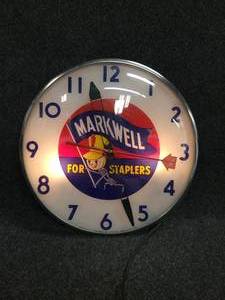 lot 581 image: 1950s Markwell Staplers Light Up Clock