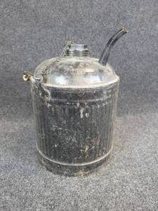 lot 600 image: Antique 2.5 Gallon Steel Gas Can