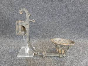 lot 554 image: Antique Cast Iron Oil Lamp Wall Sconce with Wall Bracket