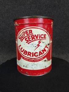 lot 605 image: Vintage Super Service 5lb Grease Can