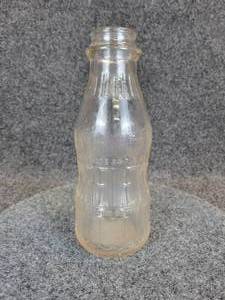 lot 620 image: 1938 24oz BIRELEYS Glass Bottle