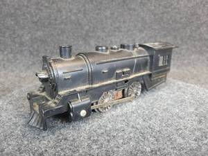 lot 626 image: Vintage MARX O-Scale Wind-Up Locomotive