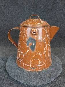 lot 542 image: Antique BrownWhite Enamelware Coffee Pot