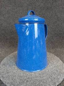 lot 543 image: Antique Blue Enamelware Coffee Pot