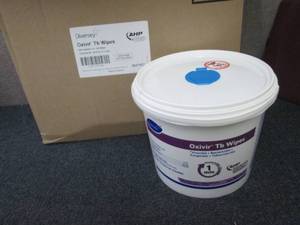 lot 227 image: Case of 4- 160 ct Tubs 11x12 inch D...