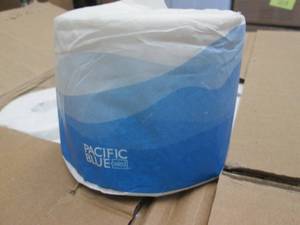 lot 246 image: Pacific Blue Select 2-Ply Embossed ...