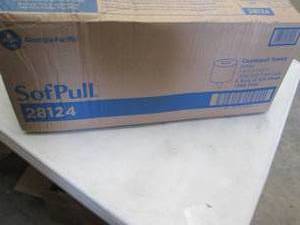 lot 272 image: SofPull(R) Centerpull Paper Towel, ...