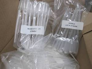 lot 290 image: Case of 4000 Sarstedt Sterile 3.5 m...