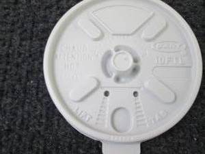 lot 406 image: Dart 10FTL White LiftnLock Lid - ...
