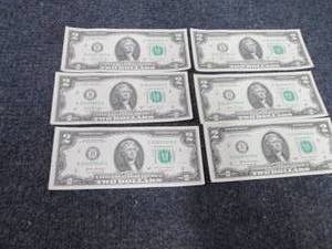 lot 428 image: 6 Sequential Uncirculated US $2 Bil...