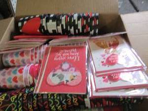 lot 58 image: box of valentines overstock ...