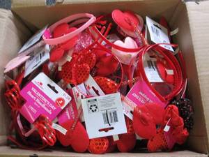lot 71 image: box of valentines overstock ...